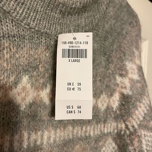 Abercrombie Ladies Sweater